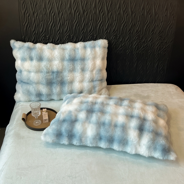 91家纺网 家纺一手货源 找家纺 耐思家纺 2025新款泡泡牛奶绒纯色单枕套枕套单件 炫彩 清水兰