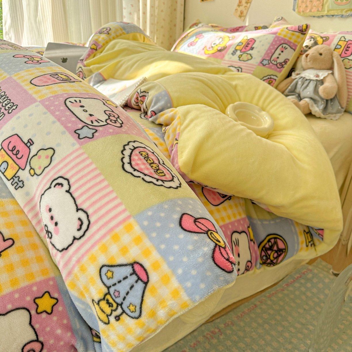 韩巢家纺 2025新款高克重牛奶绒四件套冬季绒床品被套床单三件套 少女心