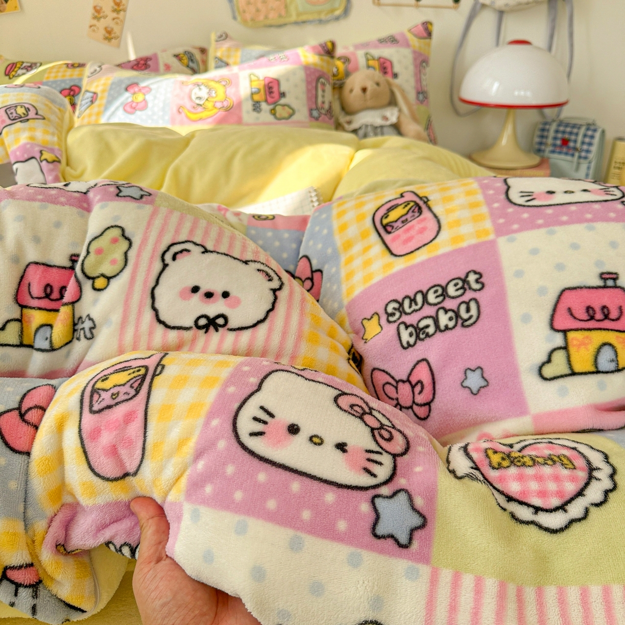 91家纺网 家纺一手货源 找家纺 韩巢家纺 2025新款高克重牛奶绒四件套冬季绒床品被套床单三件套 少女心