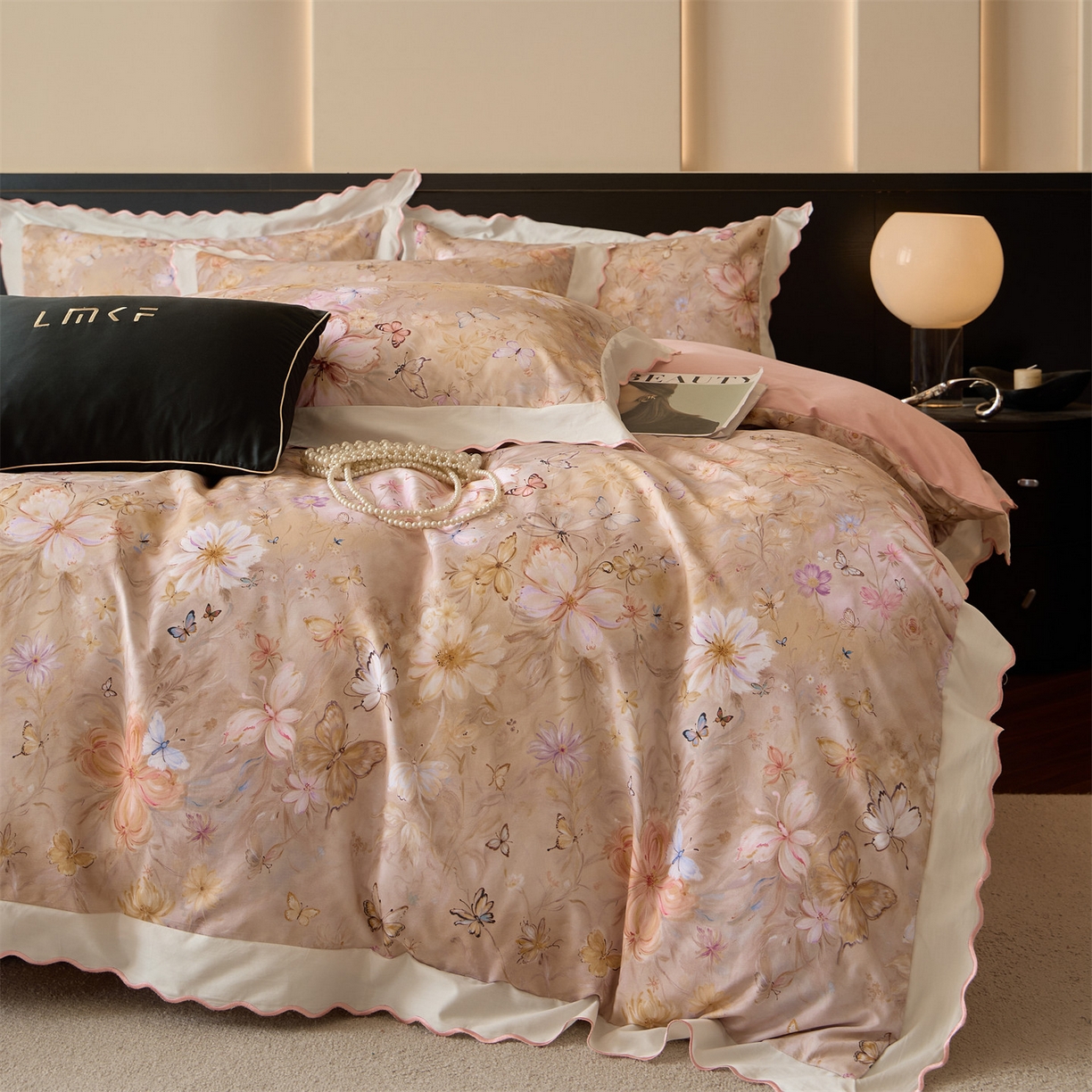 91家纺网 家纺一手货源 找家纺 蓝米卡夫 2025秋冬-A类全棉50S*50S双股磨毛数码印花绣边款（礼盒包装）提供买家秀 梦微