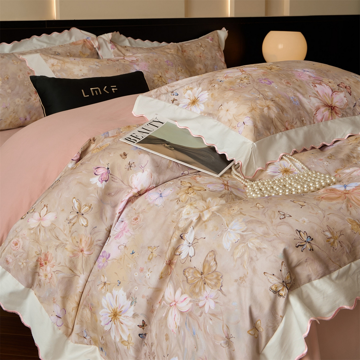 91家纺网 家纺一手货源 找家纺 蓝米卡夫 2025秋冬-A类全棉50S*50S双股磨毛数码印花绣边款（礼盒包装）提供买家秀 梦微