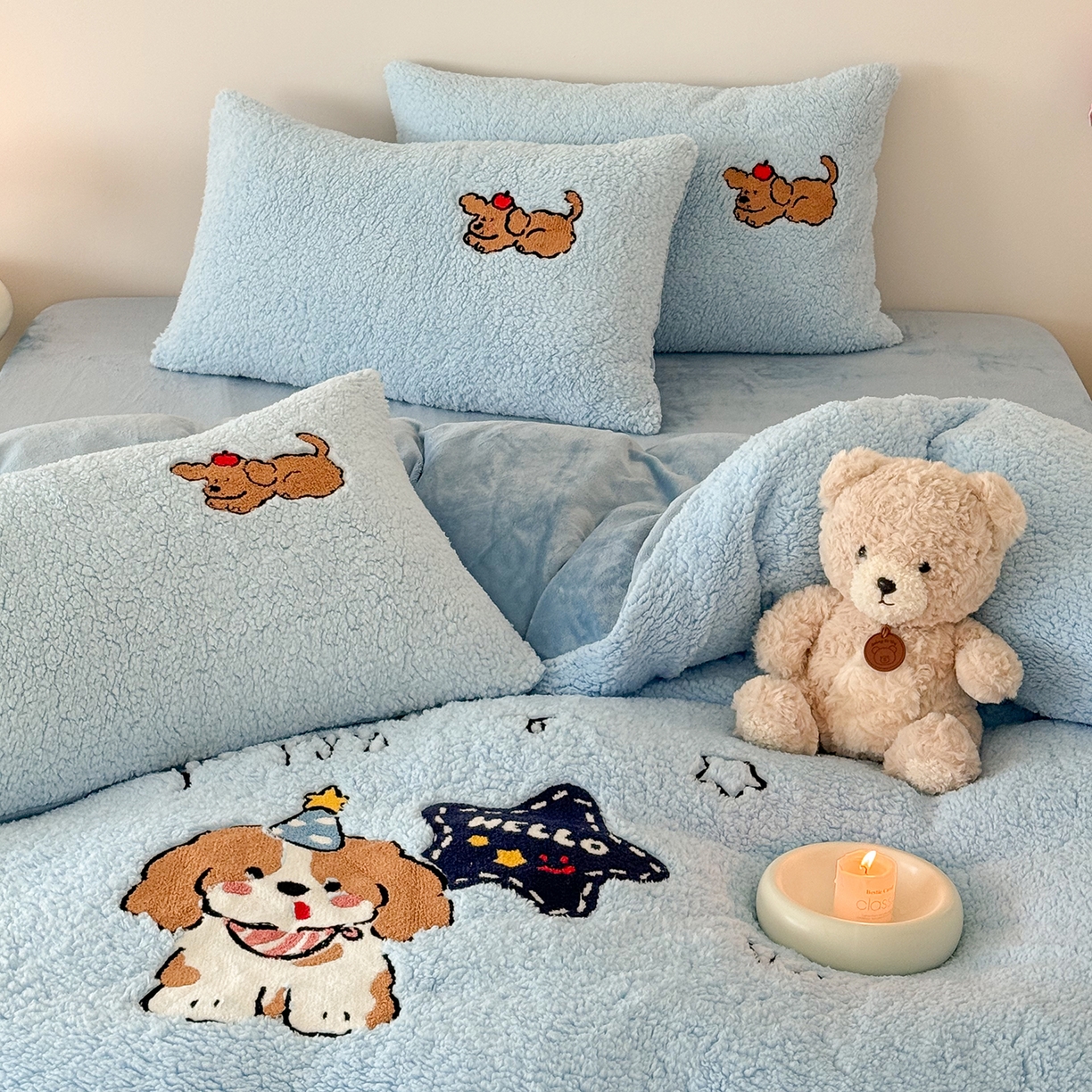 91家纺网 家纺一手货源 找家纺 乐坊 2025新款小阪羊羔绒牛奶绒卡通四件套冬季加厚保暖 星星小狗-蓝