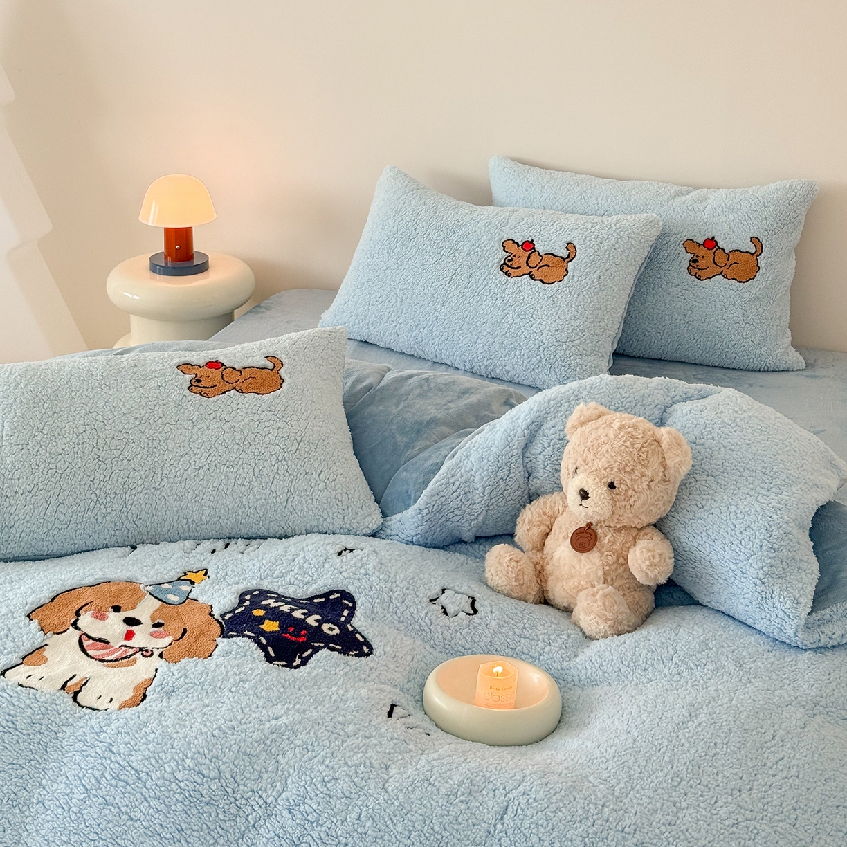 91家纺网 家纺一手货源 找家纺 乐坊 2025新款小阪羊羔绒牛奶绒卡通四件套冬季加厚保暖 星星小狗-蓝