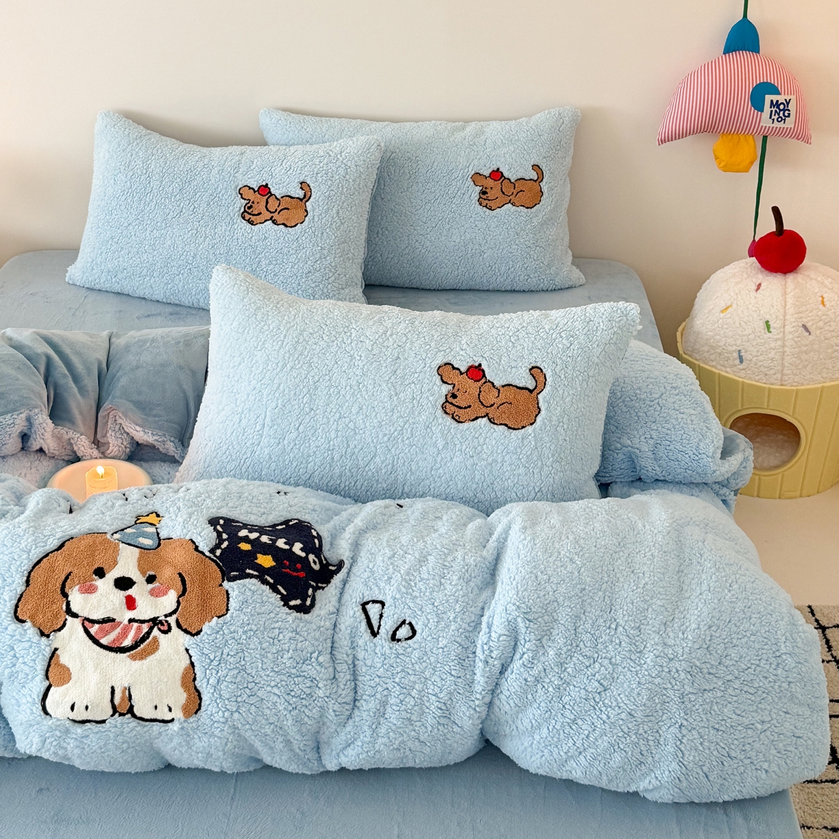 91家纺网 家纺一手货源 找家纺 乐坊 2025新款小阪羊羔绒牛奶绒卡通四件套冬季加厚保暖 星星小狗-蓝