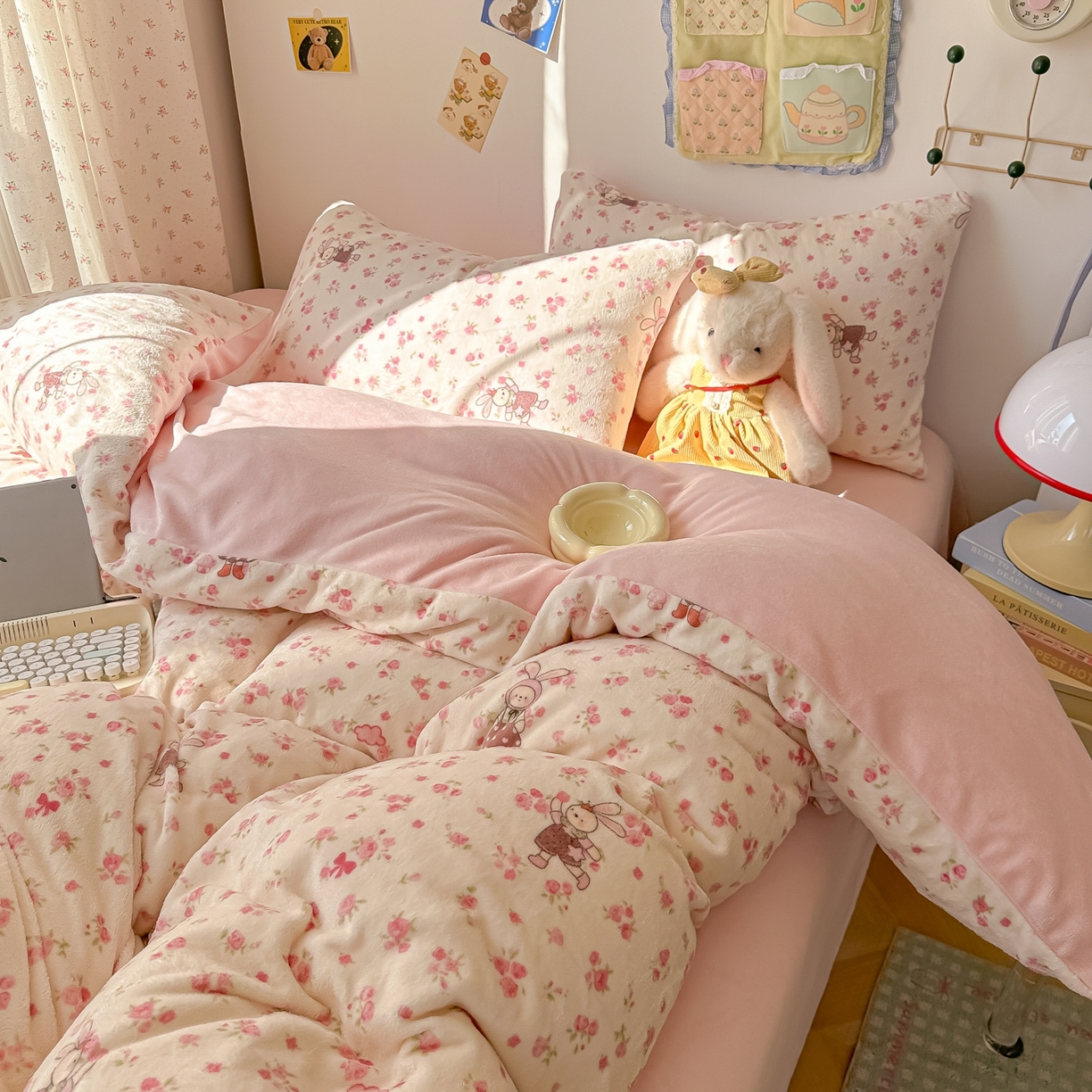 91家纺网 家纺一手货源 找家纺 韩巢家纺 2025新款高克重牛奶绒四件套冬季绒床品被套床单三件套 小免舞