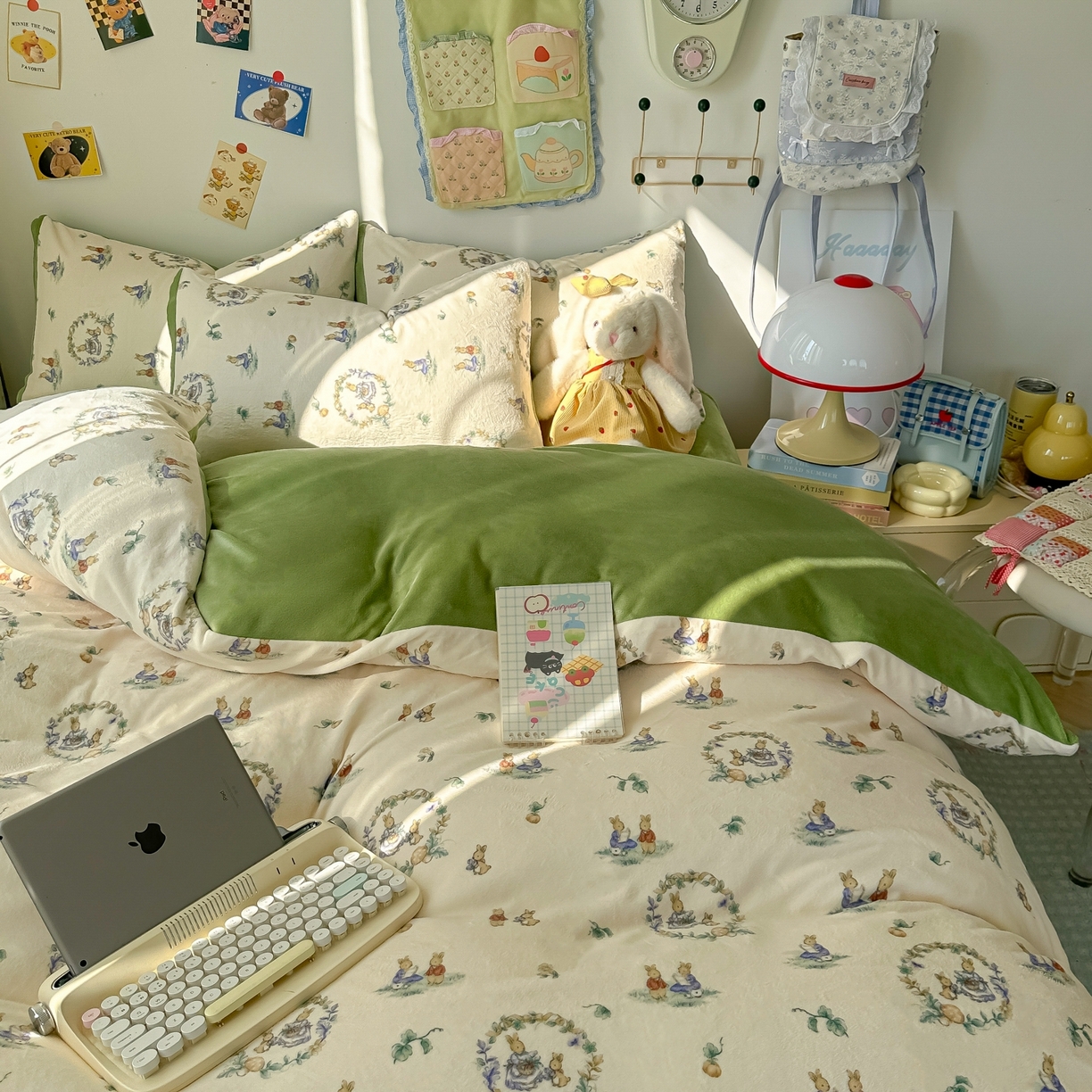 91家纺网 家纺一手货源 找家纺 韩巢家纺 2025新款高克重牛奶绒四件套冬季绒床品被套床单三件套 小兔幻境