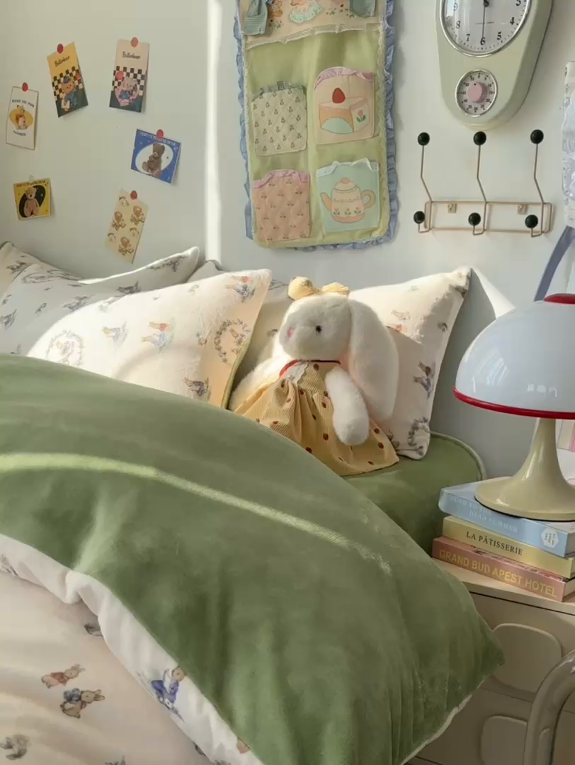 91家纺网 家纺一手货源 找家纺 韩巢家纺 2025新款高克重牛奶绒四件套冬季绒床品被套床单三件套 小兔幻境