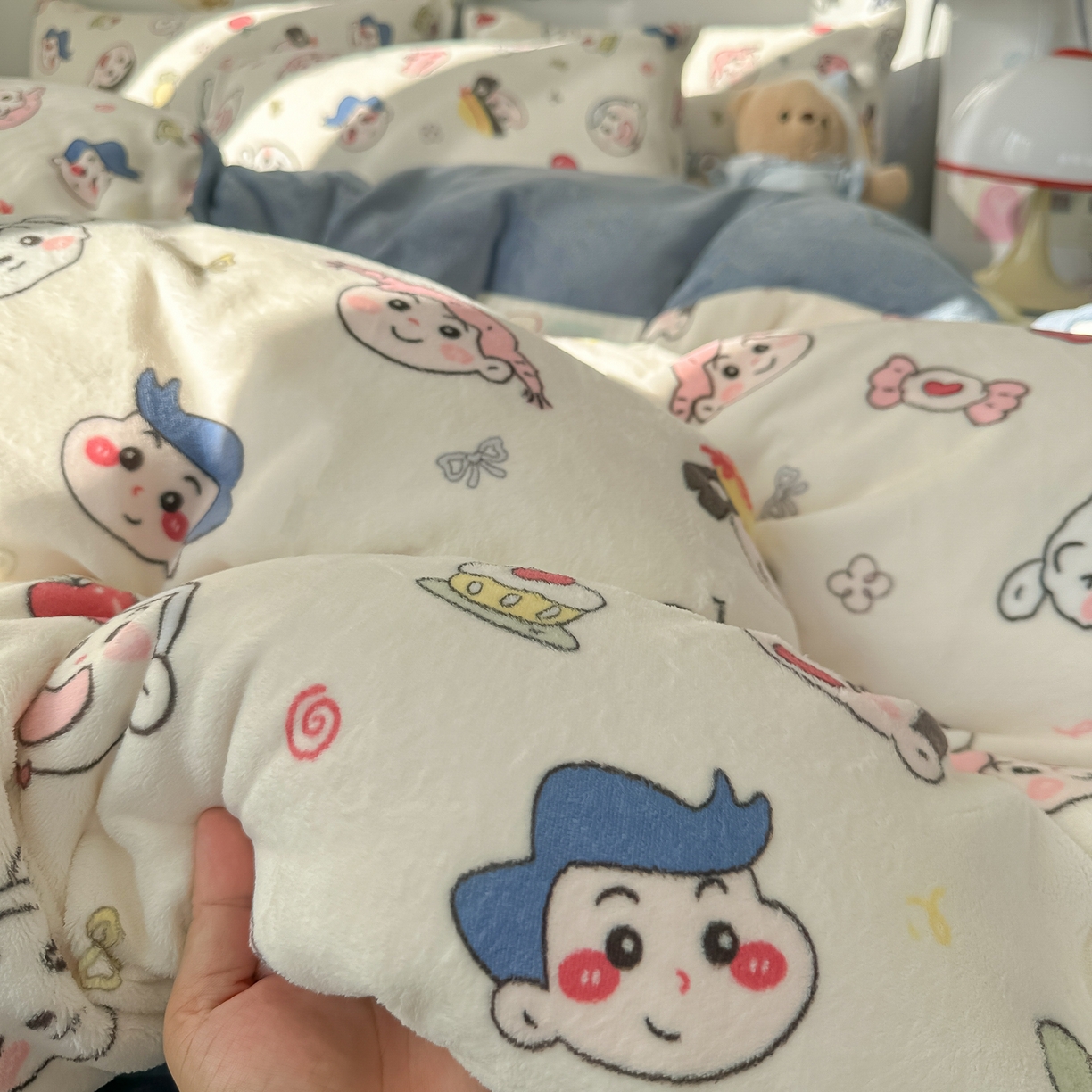 91家纺网 家纺一手货源 找家纺 韩巢家纺 2025新款高克重牛奶绒四件套冬季绒床品被套床单三件套 小小新