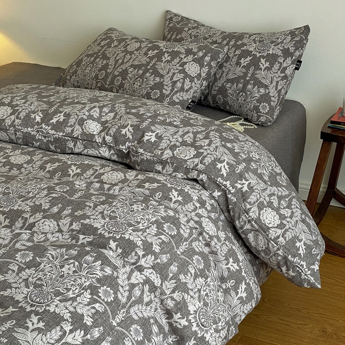 91家纺网 家纺一手货源 找家纺 仟网汇 2025新款高克重亚麻复古简单款四件套 水墨青筠 灰