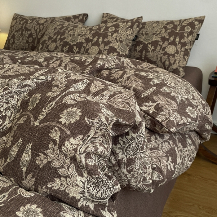 91家纺网 家纺一手货源 找家纺 仟网汇 2025新款高克重亚麻复古简单款四件套 水墨青筠咖