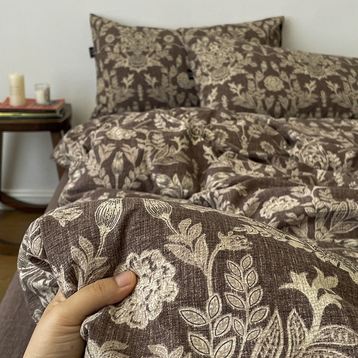 91家纺网 家纺一手货源 找家纺 仟网汇 2025新款高克重亚麻复古简单款四件套 水墨青筠咖