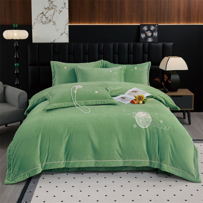 （总）畅畅家纺 2025新款宽边加厚9斤加厚全消光牛奶绒宽边刺绣绣花四件套-慕斯绒系列