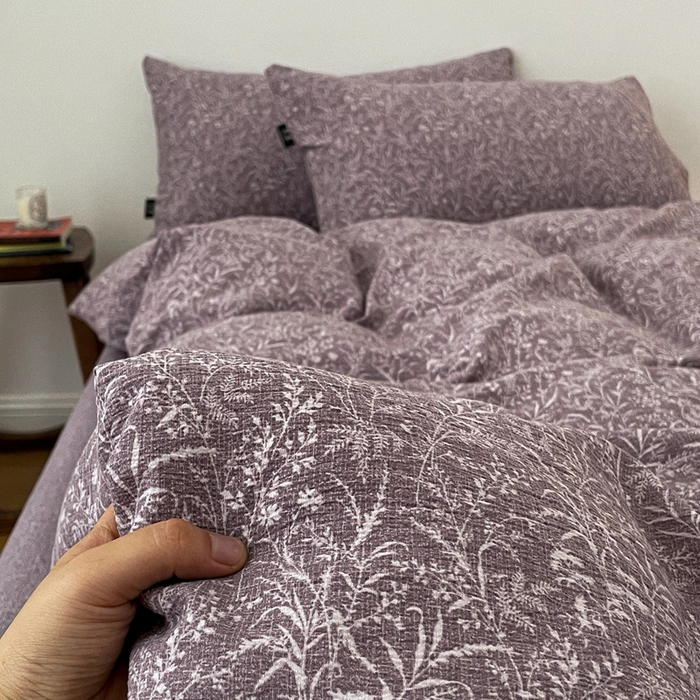 91家纺网 家纺一手货源 找家纺 仟网汇 2025新款高克重亚麻复古简单款四件套 鸢尾紫