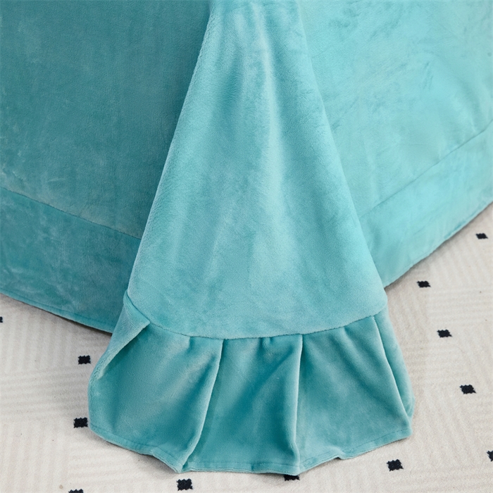 91家纺网 家纺一手货源 找家纺 畅畅家纺 2025新款宽边加厚9斤加厚全消光牛奶绒宽边刺绣绣花四件套-慕斯绒系列 慕斯绒湖蓝