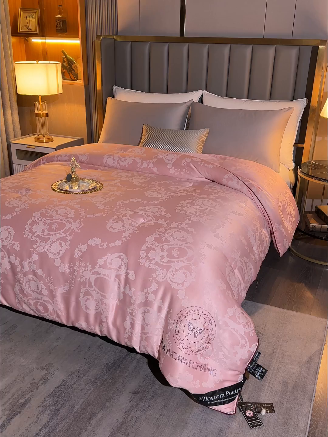 91家纺网 家纺一手货源 找家纺 （总）畅畅家纺 2025新款蝴蝶羽丝棉被夏凉被春秋冬加厚被子微商热款手工订花被芯