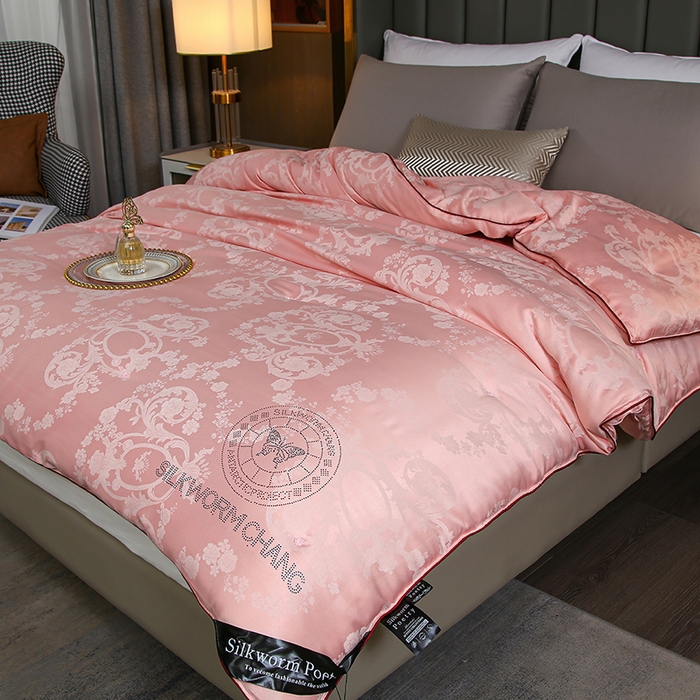 91家纺网 家纺一手货源 找家纺 （总）畅畅家纺 2025新款蝴蝶羽丝棉被夏凉被春秋冬加厚被子微商热款手工订花被芯