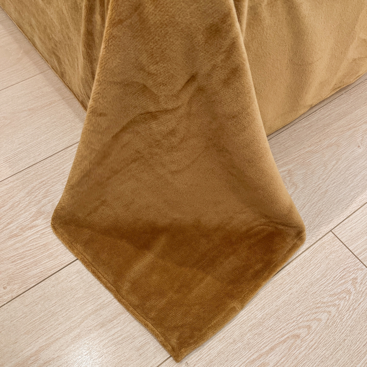 91家纺网 家纺一手货源 找家纺 乐坊 2025新款大阪羊羔绒牛奶绒卡通四件套冬季加厚保暖 晚安狗-咖