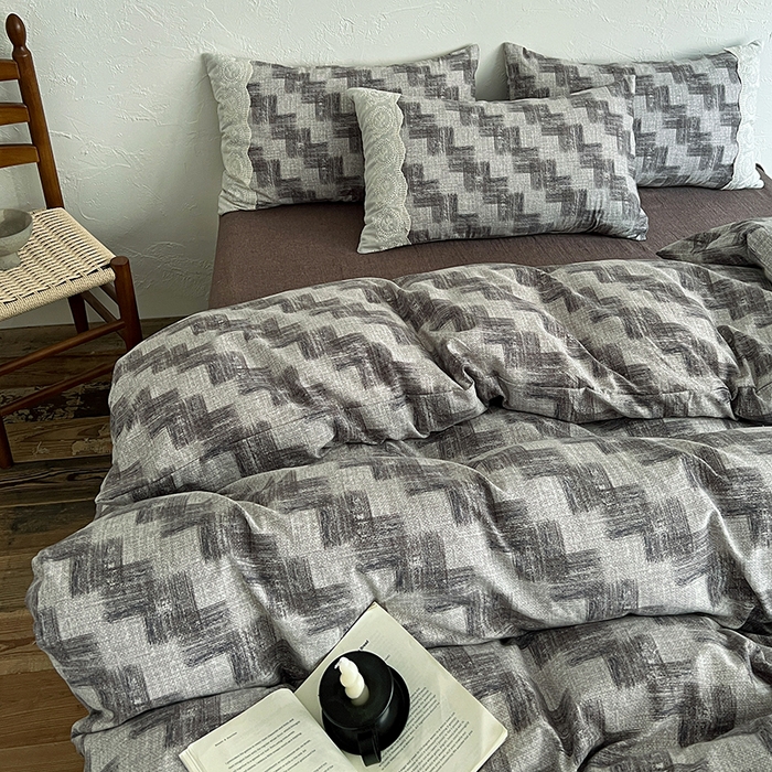 91家纺网 家纺一手货源 找家纺 仟网汇 2025新款亚麻复古花边系列四件套 方格灰