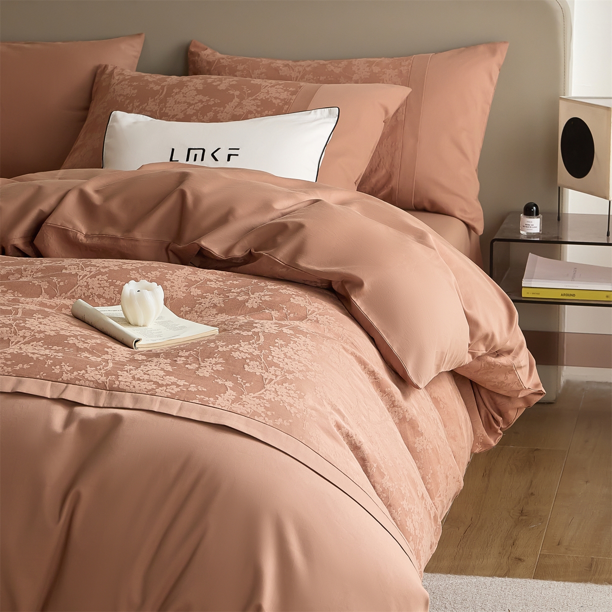 91家纺网 家纺一手货源 找家纺 （总）蓝米卡夫 2025秋冬-A类全棉亮面提花100支磨毛拼接款（礼盒包装）提供买家秀