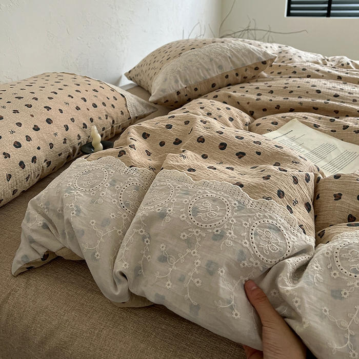 91家纺网 家纺一手货源 找家纺 仟网汇 2025新款亚麻复古花边系列四件套 复古豹