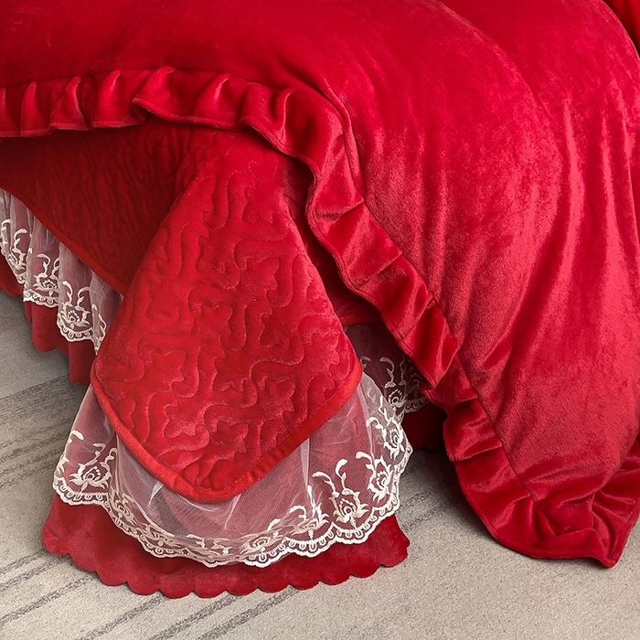 91家纺网 家纺一手货源 找家纺 畅畅家纺 2025新款11斤秋冬加厚纯色韩版牛奶绒夹棉床盖四件套-倾城 倾城-大红