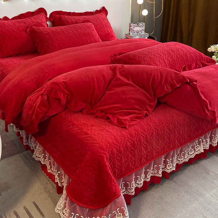91家纺网 家纺一手货源 找家纺 畅畅家纺 2025新款11斤秋冬加厚纯色韩版牛奶绒夹棉床盖四件套-倾城 倾城-大红