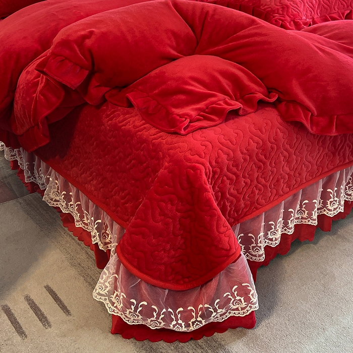 91家纺网 家纺一手货源 找家纺 畅畅家纺 2025新款11斤秋冬加厚纯色韩版牛奶绒夹棉床盖四件套-倾城 倾城-大红