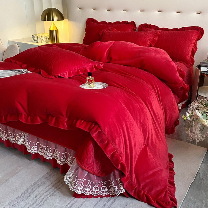 91家纺网 家纺一手货源 找家纺 畅畅家纺 2025新款11斤秋冬加厚纯色韩版牛奶绒夹棉床盖四件套-倾城 倾城-大红