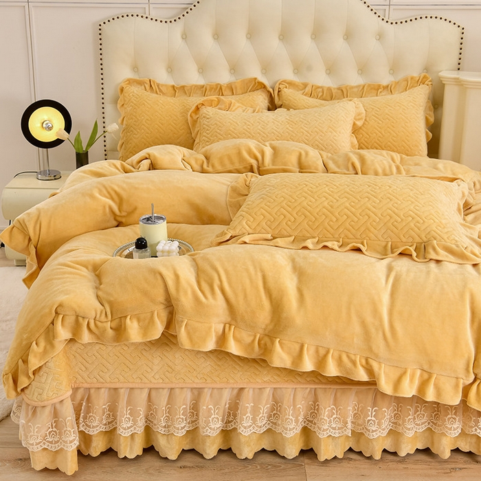 91家纺网 家纺一手货源 找家纺 畅畅家纺 2025新款11斤秋冬加厚纯色韩版牛奶绒夹棉床盖四件套-倾城 倾城-黄