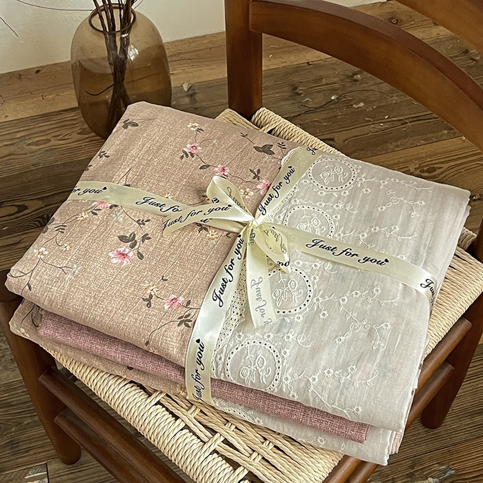 91家纺网 家纺一手货源 找家纺 仟网汇 2025新款亚麻复古花边系列四件套 花言