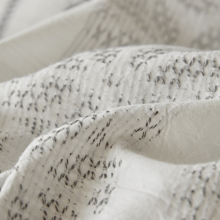 91家纺网 家纺一手货源 找家纺 山舍家居 2025新款全棉纯棉色织提花四件套-遇见费尔岛 遇见费尔岛-黑白配