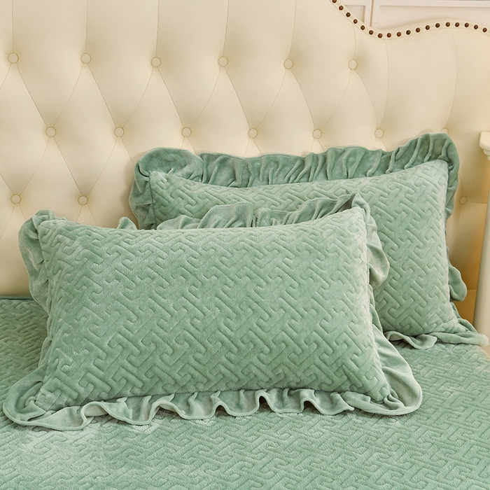 91家纺网 家纺一手货源 找家纺 畅畅家纺 2025新款11斤秋冬加厚纯色韩版牛奶绒夹棉床盖四件套-倾城 倾城-松石绿