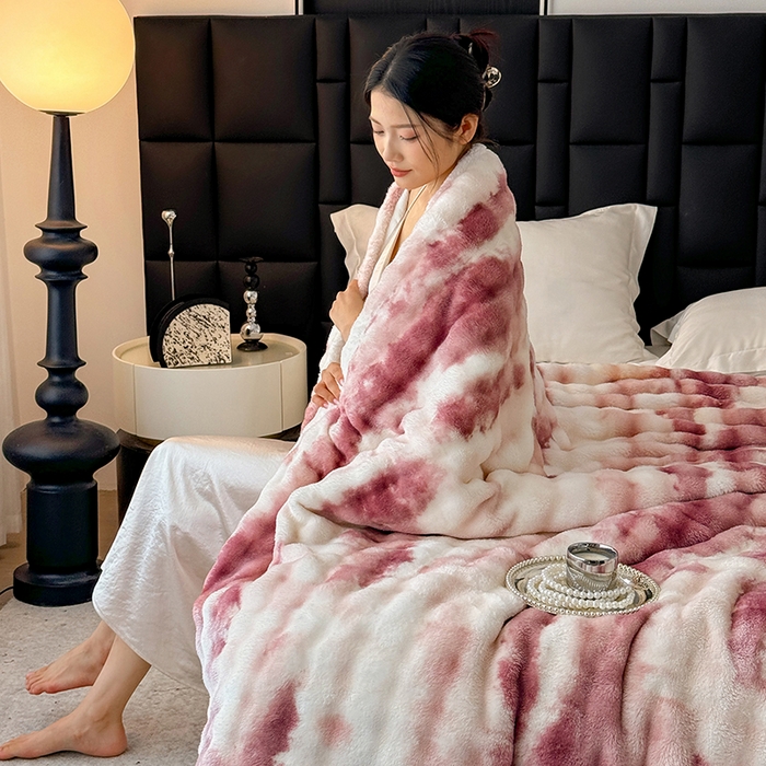 91家纺网 家纺一手货源 找家纺 （总）安琪家纺 2025新款300G炫彩水墨画仿兔毛绒大泡泡绒印花法兰绒毛毯大理石纹休闲毯沙发盖毯跨境外贸出口专供