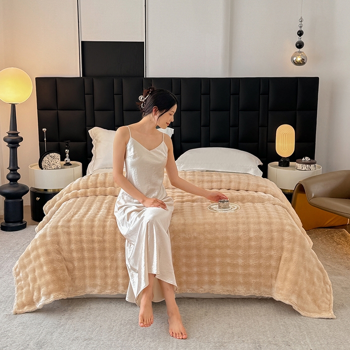 91家纺网 家纺一手货源 找家纺 安琪家纺 2025新款300G炫彩水墨画仿兔毛绒大泡泡绒印花法兰绒毛毯大理石纹休闲毯沙发盖毯跨境外贸出口专供 泡泡纯色-驼色