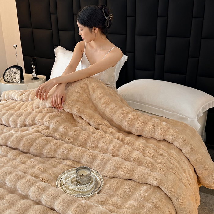 91家纺网 家纺一手货源 找家纺 安琪家纺 2025新款300G炫彩水墨画仿兔毛绒大泡泡绒印花法兰绒毛毯大理石纹休闲毯沙发盖毯跨境外贸出口专供 泡泡纯色-驼色