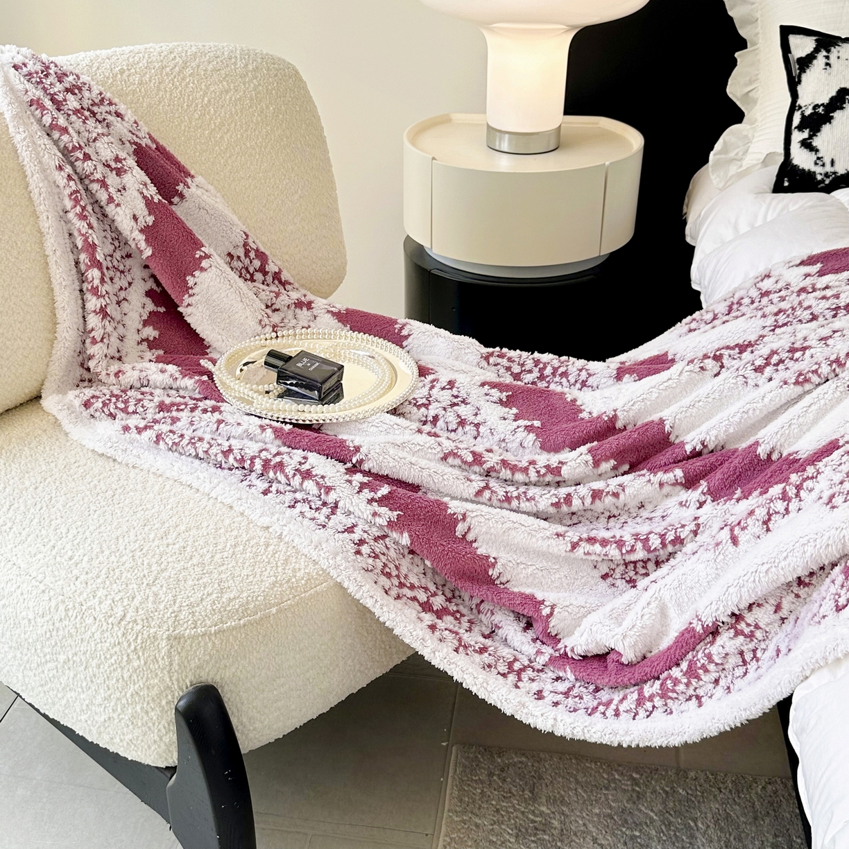 91家纺网 家纺一手货源 找家纺 畅畅家纺 2025新款超柔阳离子塔芙绒舒棉绒毛毯春秋夏盖毯 塔芙-玫红