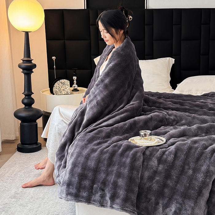 91家纺网 家纺一手货源 找家纺 安琪家纺 2025新款300G炫彩水墨画仿兔毛绒大泡泡绒印花法兰绒毛毯大理石纹休闲毯沙发盖毯跨境外贸出口专供 泡泡纯色-深灰