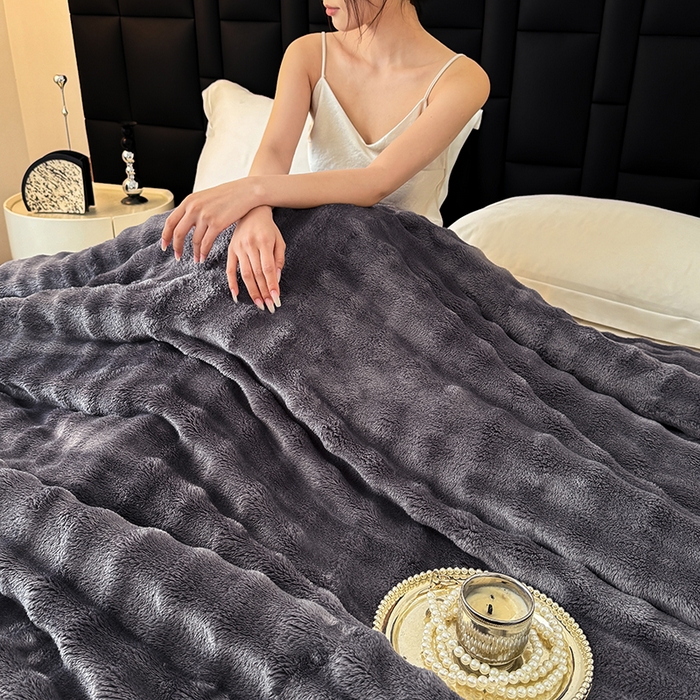 91家纺网 家纺一手货源 找家纺 安琪家纺 2025新款300G炫彩水墨画仿兔毛绒大泡泡绒印花法兰绒毛毯大理石纹休闲毯沙发盖毯跨境外贸出口专供 泡泡纯色-深灰