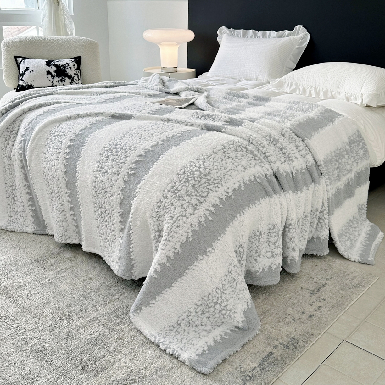 91家纺网 家纺一手货源 找家纺 畅畅家纺 2025新款超柔阳离子塔芙绒舒棉绒毛毯春秋夏盖毯 塔芙-浅灰