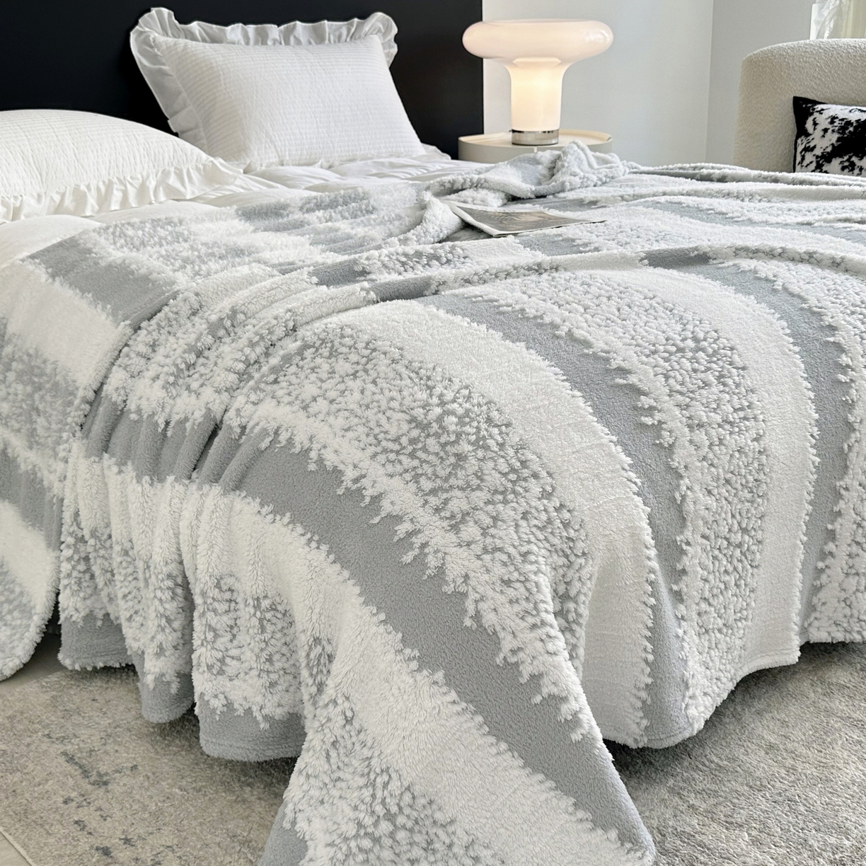 91家纺网 家纺一手货源 找家纺 畅畅家纺 2025新款超柔阳离子塔芙绒舒棉绒毛毯春秋夏盖毯 塔芙-浅灰