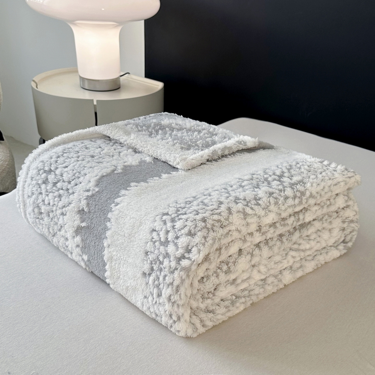 91家纺网 家纺一手货源 找家纺 畅畅家纺 2025新款超柔阳离子塔芙绒舒棉绒毛毯春秋夏盖毯 塔芙-浅灰