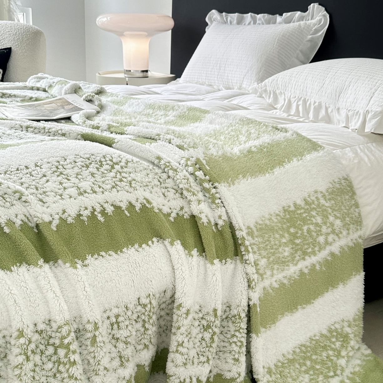 91家纺网 家纺一手货源 找家纺 畅畅家纺 2025新款超柔阳离子塔芙绒舒棉绒毛毯春秋夏盖毯 塔芙-清绿