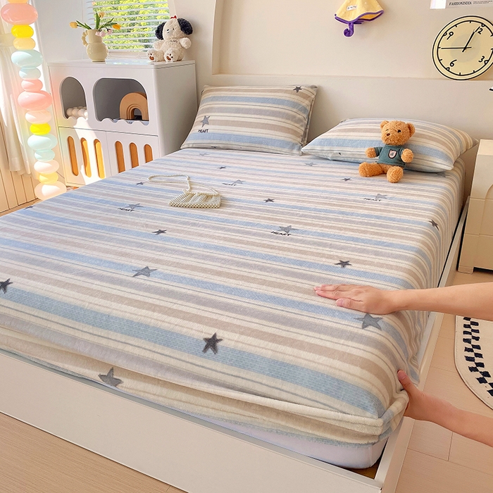 91家纺网 家纺一手货源 找家纺 （总）艾橙家纺 2025秋冬新款高克重牛奶绒印花床笠单品床笠床笠单件