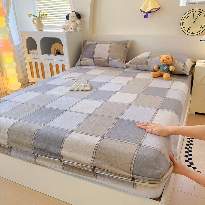 91家纺网 家纺一手货源 找家纺 （总）艾橙家纺 2025秋冬新款高克重牛奶绒印花床笠单品床笠床笠单件