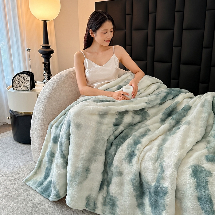 91家纺网 家纺一手货源 找家纺 安琪家纺 2025新款300G炫彩水墨画仿兔毛绒大泡泡绒印花法兰绒毛毯大理石纹休闲毯沙发盖毯跨境外贸出口专供 水墨画-绿