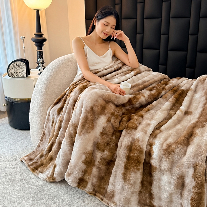 91家纺网 家纺一手货源 找家纺 安琪家纺 2025新款300G炫彩水墨画仿兔毛绒大泡泡绒印花法兰绒毛毯大理石纹休闲毯沙发盖毯跨境外贸出口专供 水墨画-深咖