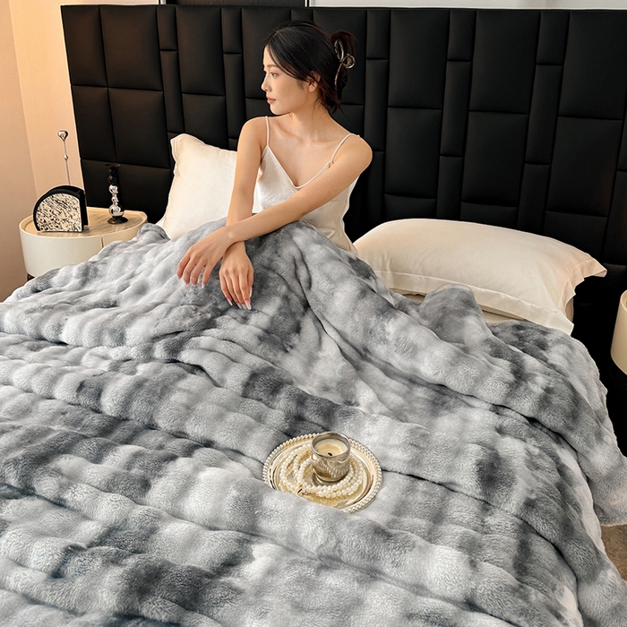 91家纺网 家纺一手货源 找家纺 安琪家纺 2025新款300G炫彩水墨画仿兔毛绒大泡泡绒印花法兰绒毛毯大理石纹休闲毯沙发盖毯跨境外贸出口专供 水墨画-灰