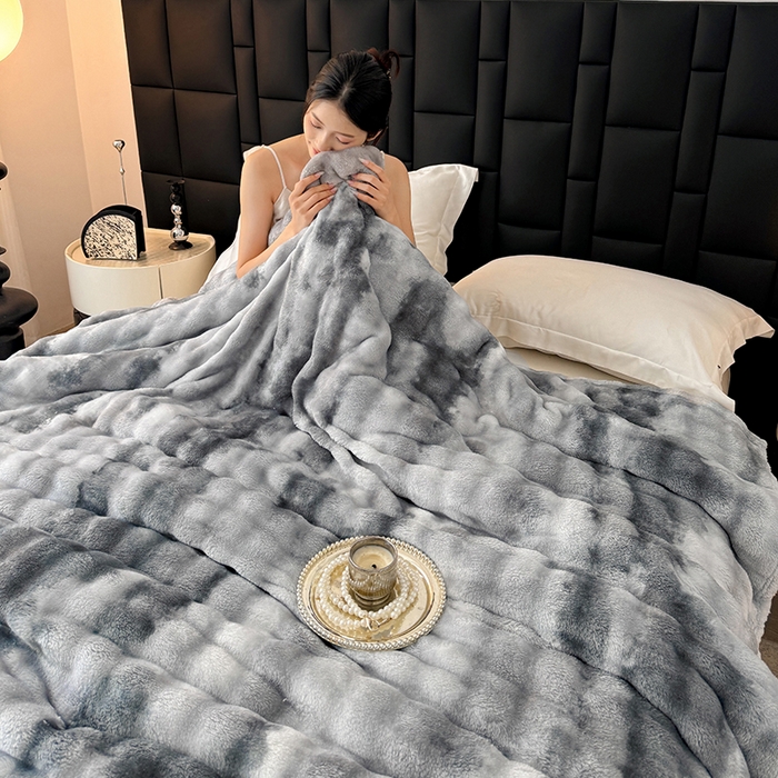 91家纺网 家纺一手货源 找家纺 安琪家纺 2025新款300G炫彩水墨画仿兔毛绒大泡泡绒印花法兰绒毛毯大理石纹休闲毯沙发盖毯跨境外贸出口专供 水墨画-灰