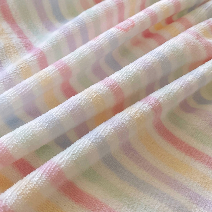 91家纺网 家纺一手货源 找家纺 艾橙家纺 2025秋冬新款高克重牛奶绒印花床笠单品床笠床笠单件 彩虹旋律