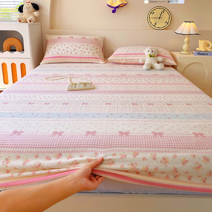 91家纺网 家纺一手货源 找家纺 艾橙家纺 2025秋冬新款高克重牛奶绒印花床笠单品床笠床笠单件 春色结语